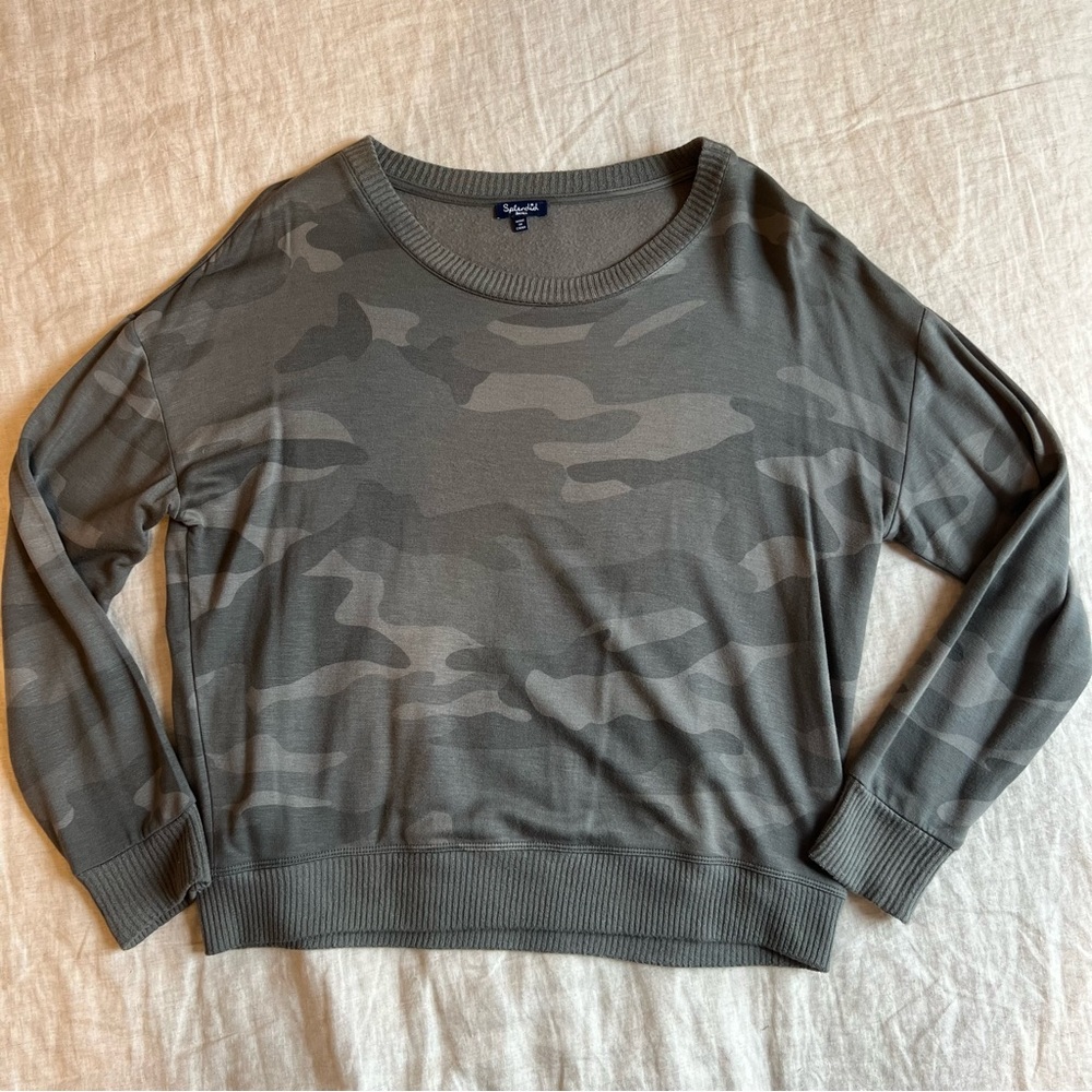 Splendid camouflage top